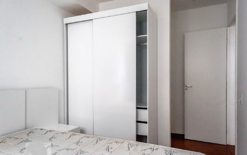 Apartamento à venda com 2 quartos, 65m² - Foto 17