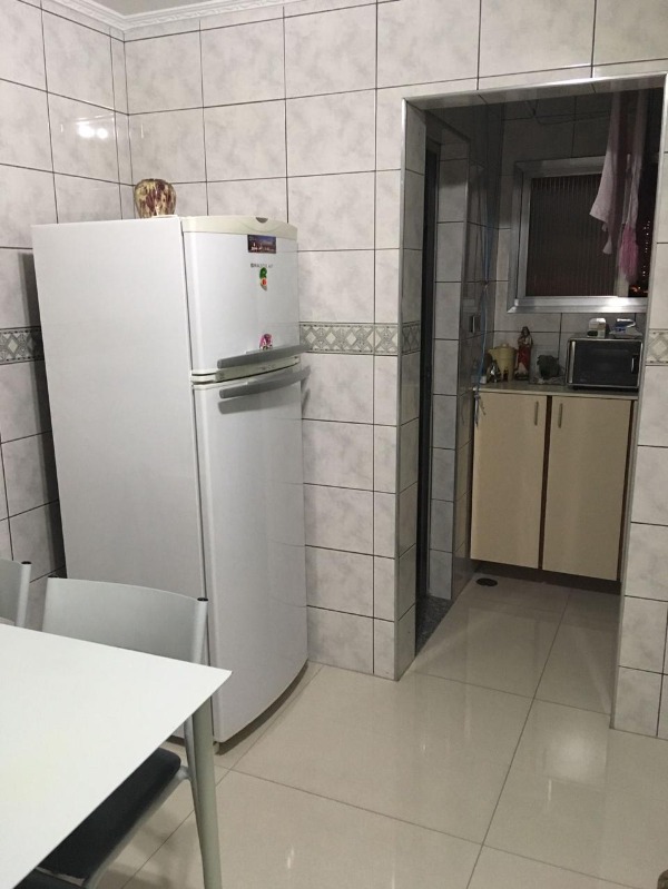 Apartamento à venda com 3 quartos, 93m² - Foto 7