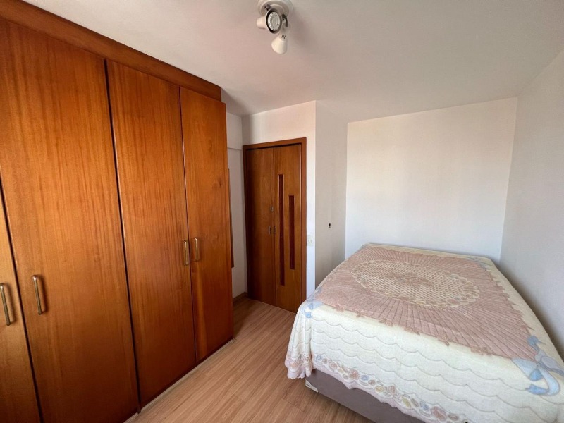 Apartamento à venda com 3 quartos, 93m² - Foto 10