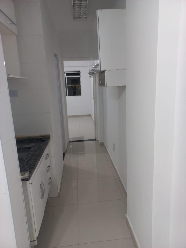 Apartamento à venda com 1 quarto, 30m² - Foto 2