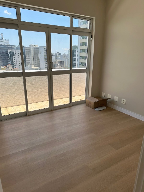 Apartamento para alugar com 2 quartos, 81m² - Foto 6