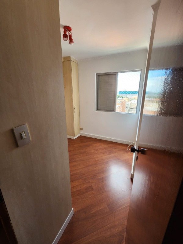 Apartamento à venda com 2 quartos, 70m² - Foto 9