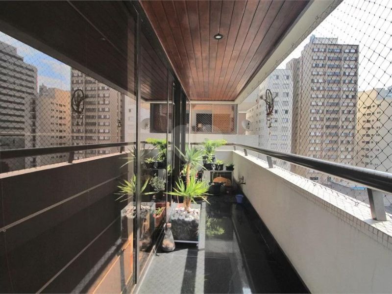 Apartamento à venda com 3 quartos, 290m² - Foto 13