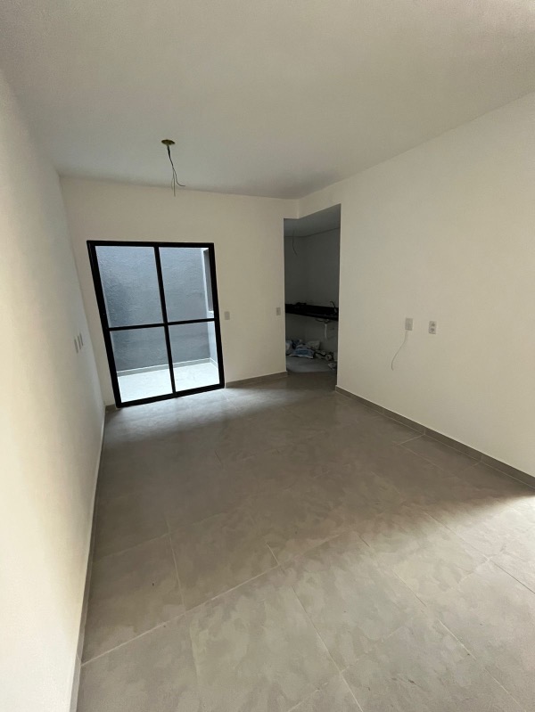 Apartamento à venda com 1 quarto, 24m² - Foto 2