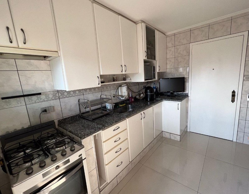 Apartamento à venda com 3 quartos, 93m² - Foto 9