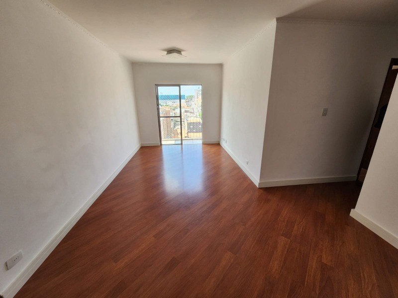 Apartamento à venda com 2 quartos, 70m² - Foto 1