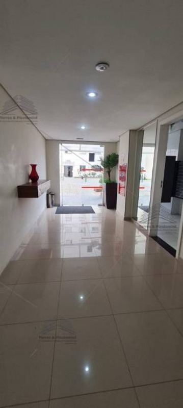 Apartamento à venda com 2 quartos, 42m² - Foto 14