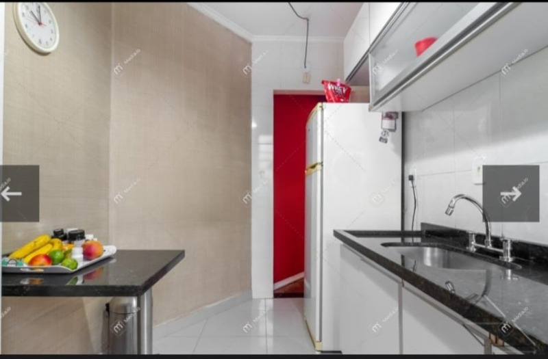 Apartamento à venda com 2 quartos, 70m² - Foto 9