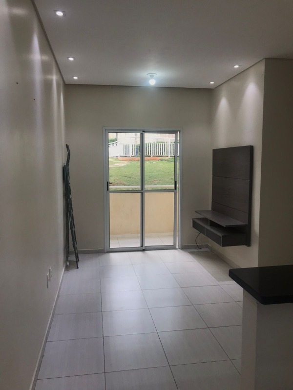 Apartamento à venda com 2 quartos, 50m² - Foto 2