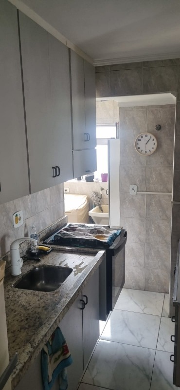 Apartamento à venda com 3 quartos, 70m² - Foto 9