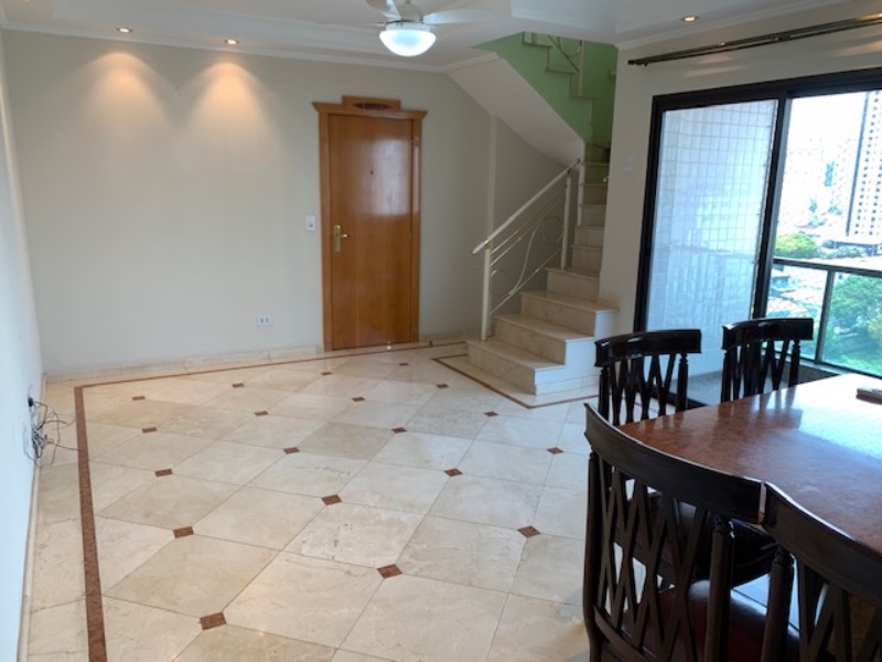 Cobertura à venda com 3 quartos, 250m² - Foto 1