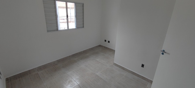 Casa à venda com 2 quartos, 64m² - Foto 25