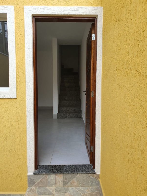 Casa à venda com 2 quartos, 67m² - Foto 4