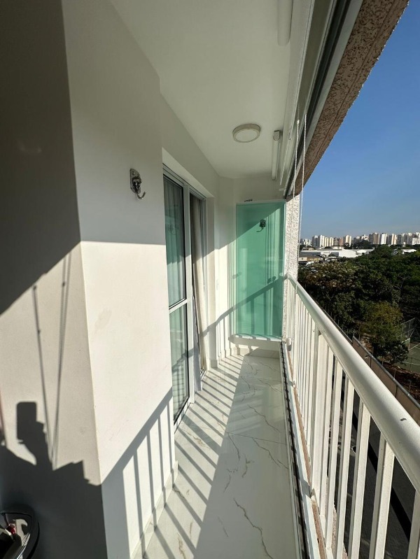 Apartamento à venda com 2 quartos, 43m² - Foto 20