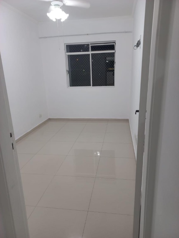 Apartamento à venda com 1 quarto, 30m² - Foto 1