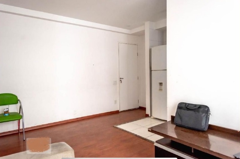 Apartamento à venda com 2 quartos, 65m² - Foto 3