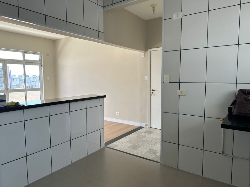 Apartamento para alugar com 2 quartos, 81m² - Foto 8