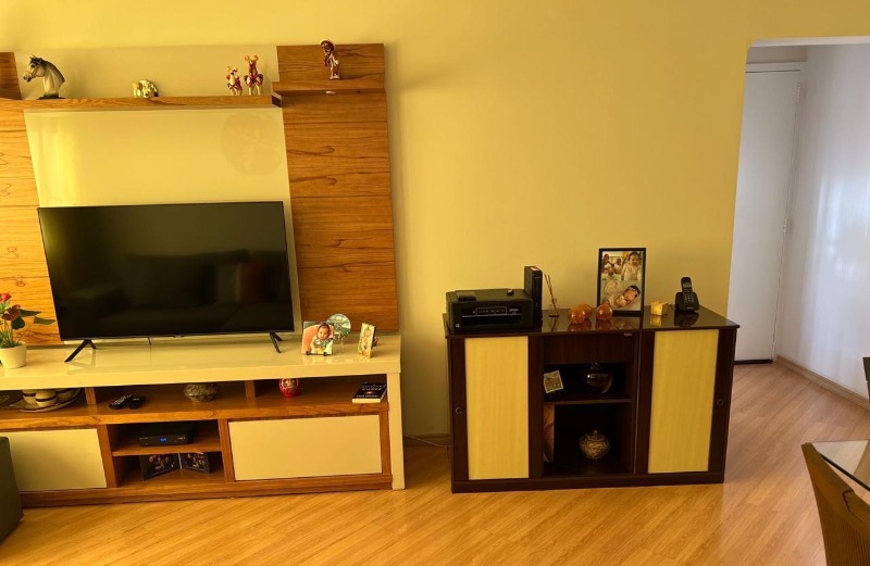 Apartamento à venda com 3 quartos, 93m² - Foto 3