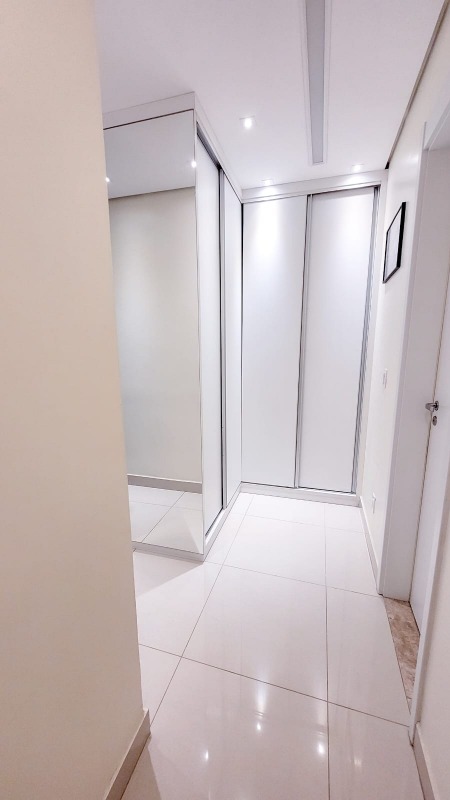 Apartamento à venda com 2 quartos, 69m² - Foto 11