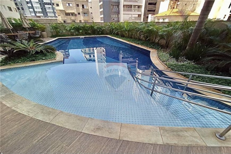 Apartamento à venda com 1 quarto, 48m² - Foto 30