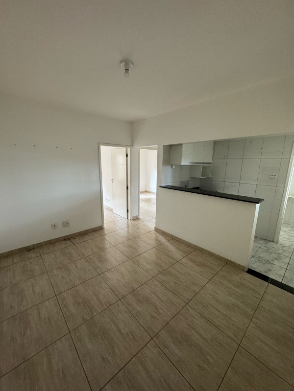 Apartamento à venda com 2 quartos, 44m² - Foto 3