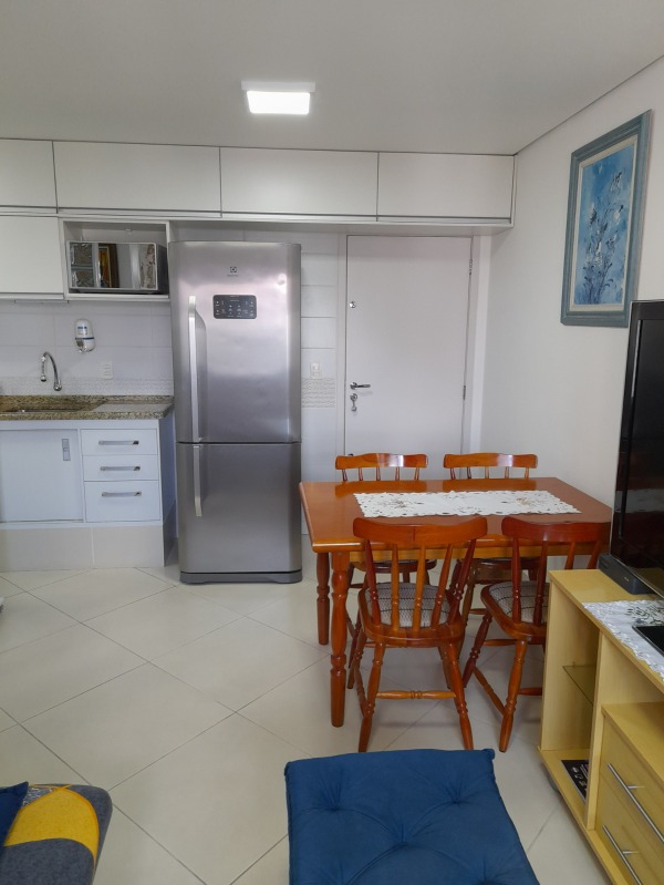 Apartamento à venda com 2 quartos, 45m² - Foto 10