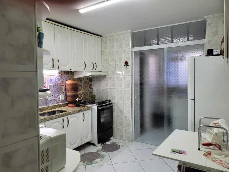 Apartamento à venda com 3 quartos, 83m² - Foto 11