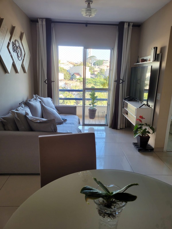 Apartamento à venda com 2 quartos, 58m² - Foto 1