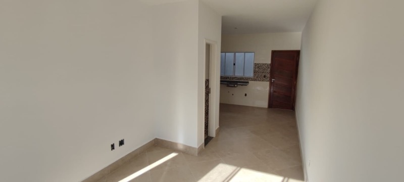 Casa à venda com 2 quartos, 64m² - Foto 8