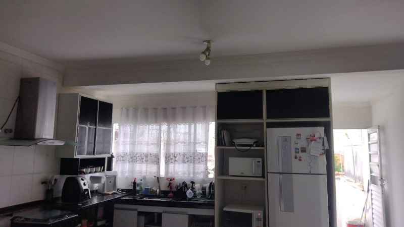 Casa à venda com 3 quartos, 150m² - Foto 18