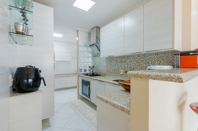 Apartamento à venda com 3 quartos, 112m² - Foto 17