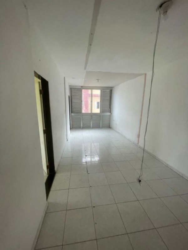 Apartamento à venda com 2 quartos, 60m² - Foto 2