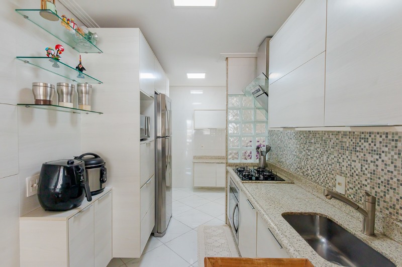 Apartamento à venda com 3 quartos, 112m² - Foto 18