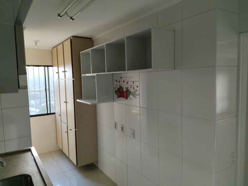 Apartamento à venda com 3 quartos, 70m² - Foto 8