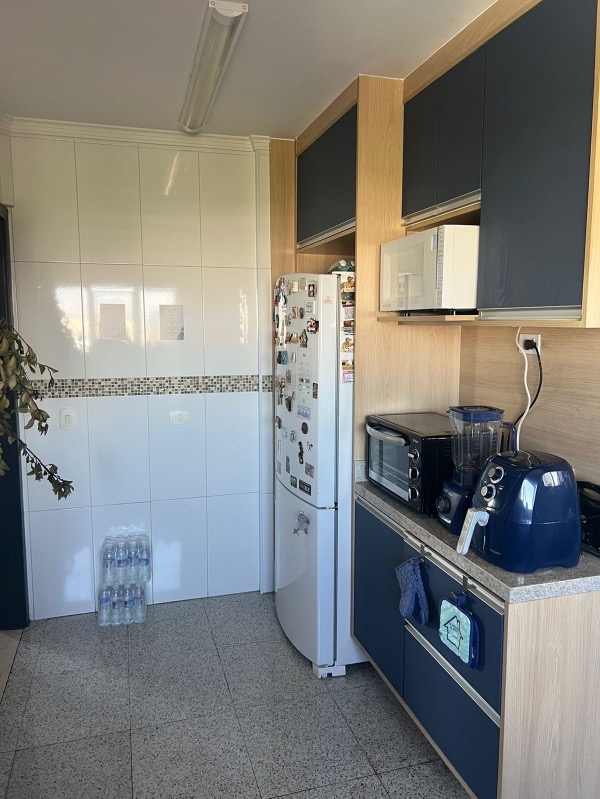 Apartamento à venda com 3 quartos, 190m² - Foto 3