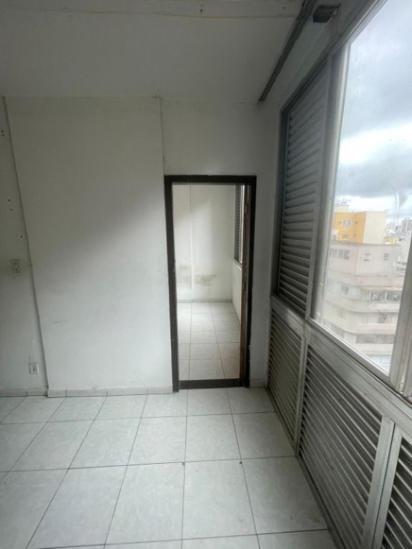 Apartamento à venda com 2 quartos, 60m² - Foto 8