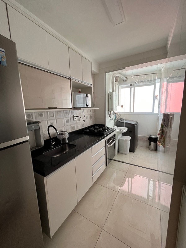 Apartamento à venda com 2 quartos, 63m² - Foto 7