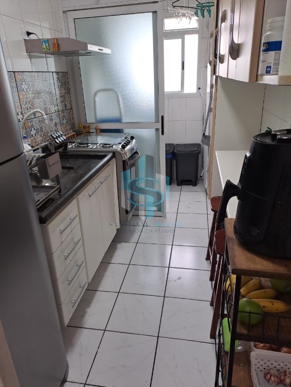 Apartamento à venda com 2 quartos, 60m² - Foto 9