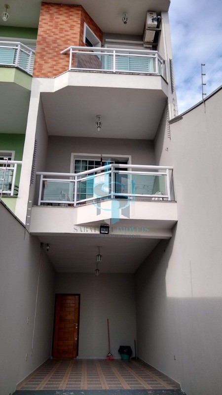 Casa à venda com 3 quartos, 220m² - Foto 9