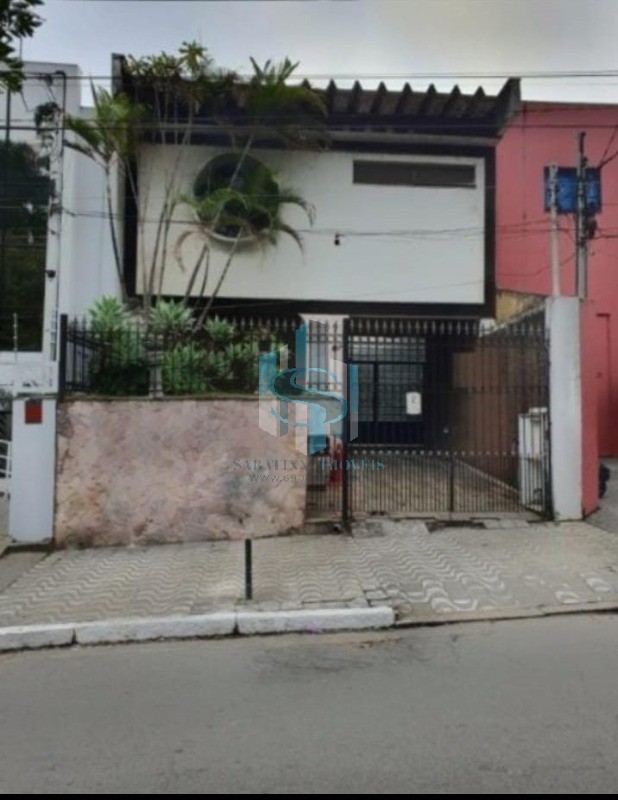 Casa para alugar com 4 quartos, 140m² - Foto 10