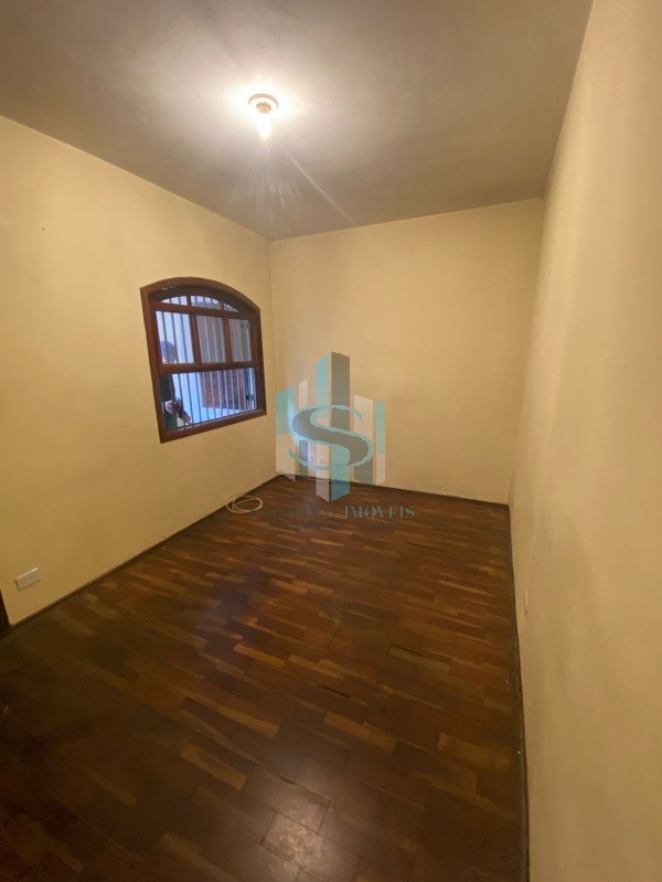 Casa à venda com 4 quartos, 140m² - Foto 12