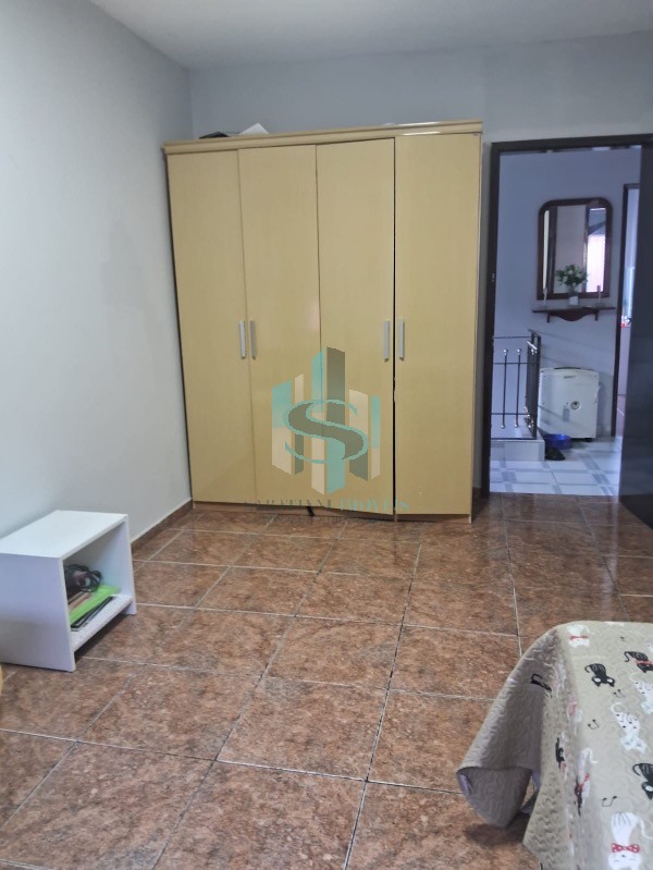 Casa à venda com 5 quartos, 250m² - Foto 47