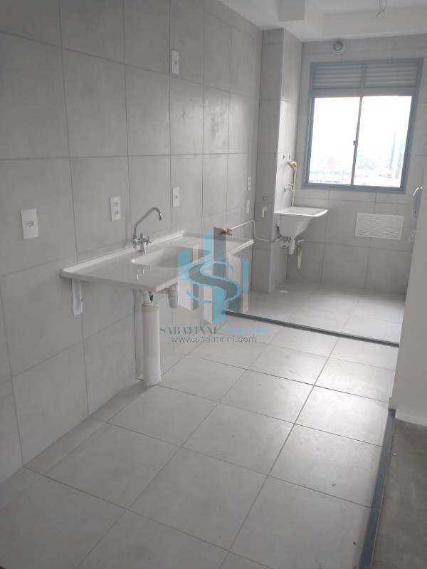 Apartamento à venda com 2 quartos, 40m² - Foto 4