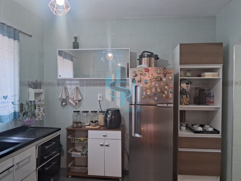 Casa à venda com 5 quartos, 250m² - Foto 5