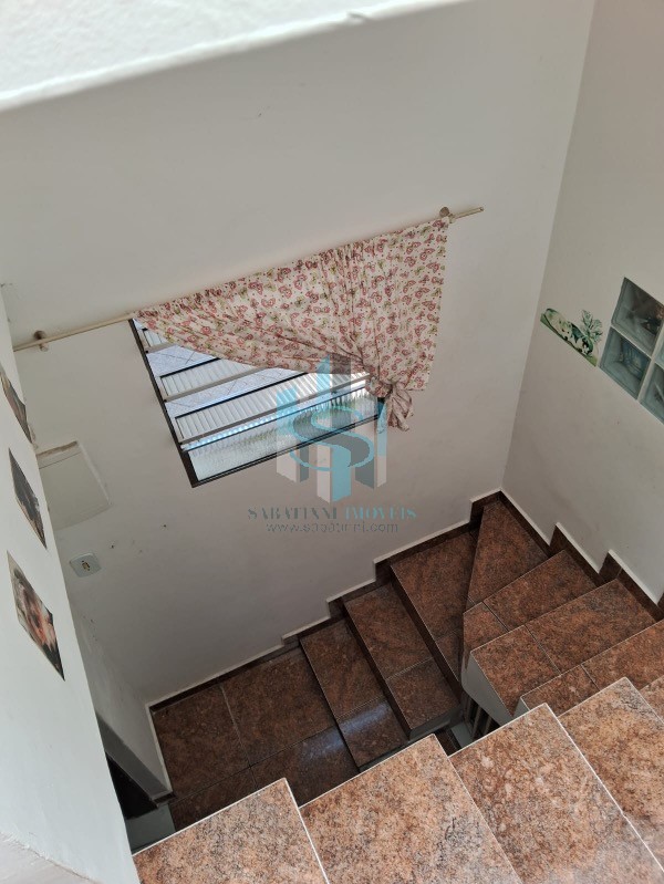 Casa à venda com 5 quartos, 250m² - Foto 58