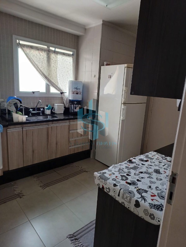 Apartamento à venda com 3 quartos, 125m² - Foto 10