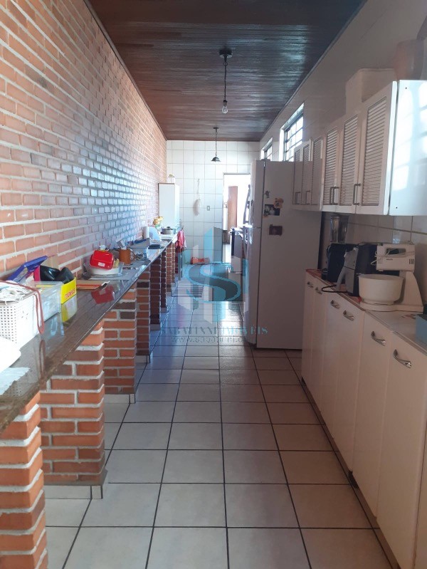 Prédio Inteiro à venda com 5 quartos, 550m² - Foto 24