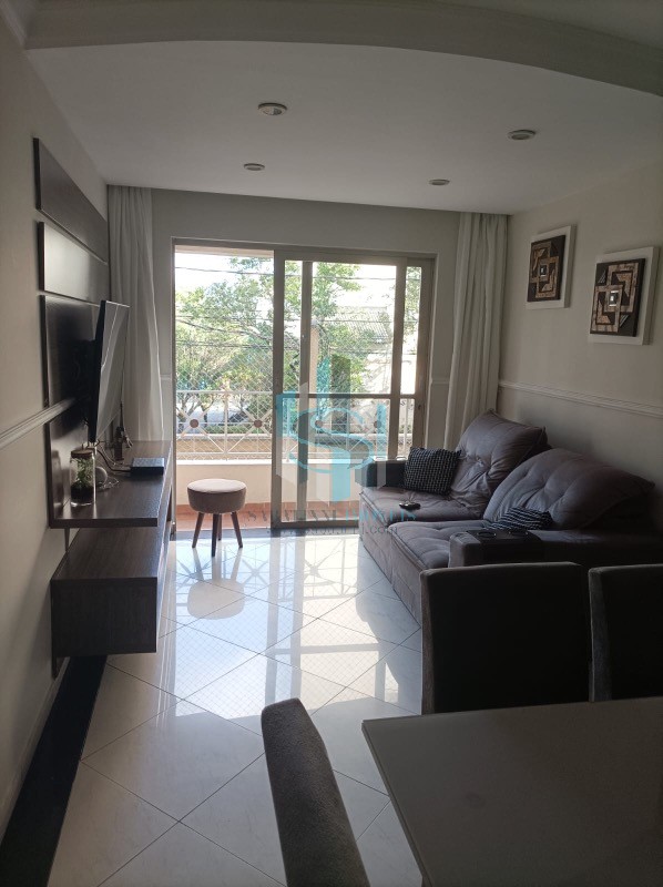 Apartamento à venda com 3 quartos, 74m² - Foto 1