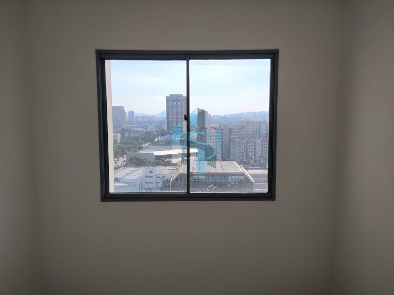 Apartamento à venda com 2 quartos, 40m² - Foto 22