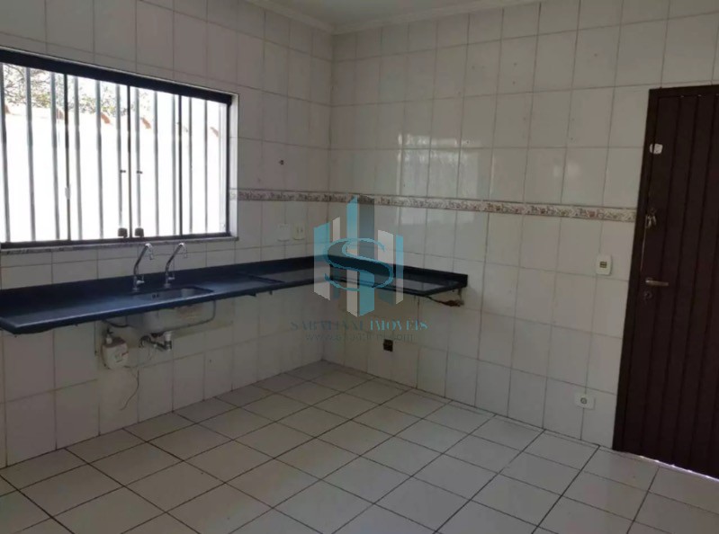 Casa à venda com 3 quartos, 200m² - Foto 5